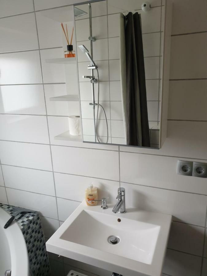 Ferienwohnung Schaefer- Arnold ฮูเดสไฮม์ แอม ไฮน์ ภายนอก รูปภาพ